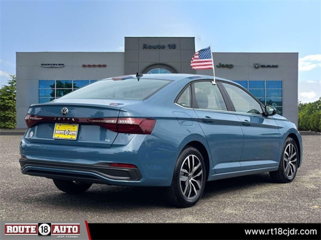Used 2025 Volkswagen Jetta 1.5T SE Sedan