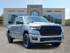 2025 Ram 1500 TRADESMAN CREW CAB 4X4 5'7 BOX Pickup
