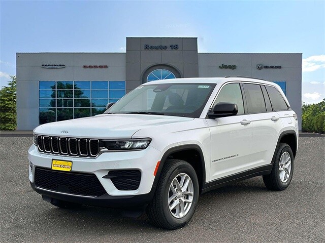 2025 Jeep Grand Cherokee Laredo X photo 4