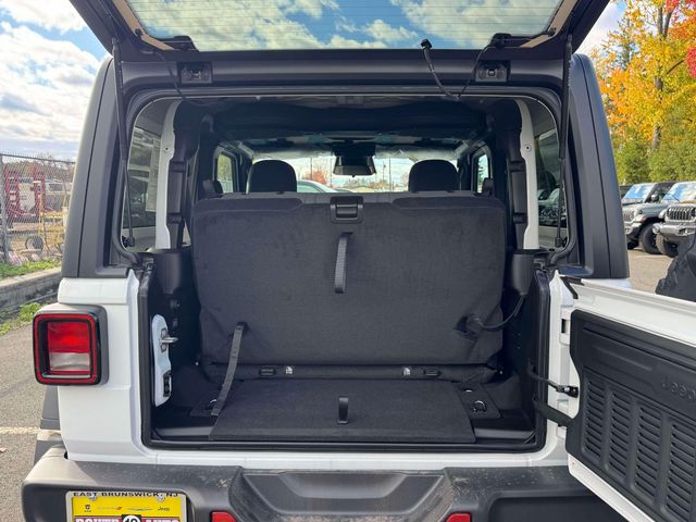 2026 Jeep Wrangler 2-Door Willys - Photo 7