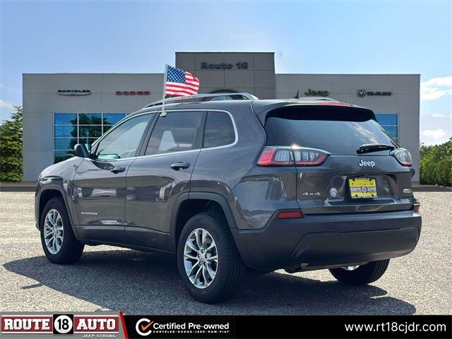 2019 Jeep Cherokee Latitude photo 2