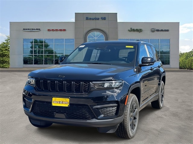 2025 Jeep Grand Cherokee Altitude's photo