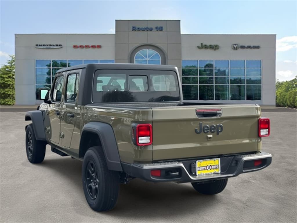 New 2026 Jeep Gladiator SPORT 4X4 Pickup