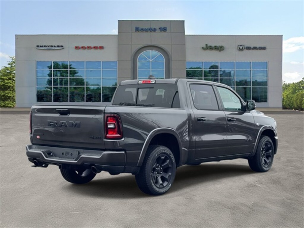 New 2026 Ram 1500 BIG HORN CREW CAB 4X4 5'7 BOX Pickup