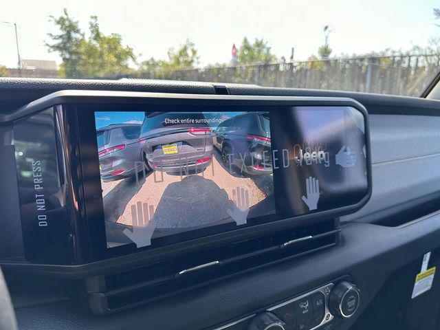 2025 Jeep Wrangler 4-Door Willys - Photo 14