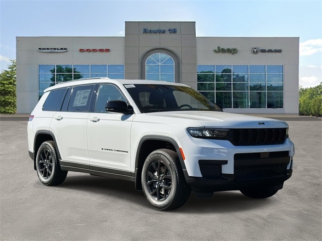 2025 Jeep Grand Cherokee L Altitude's photo