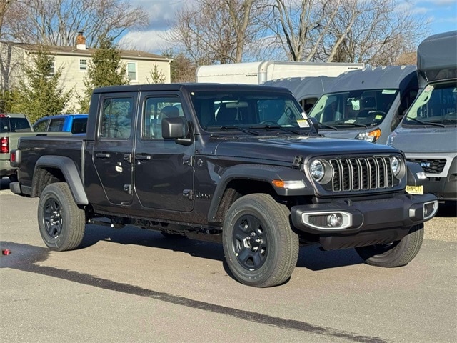 2026 Jeep Gladiator Sport's photo