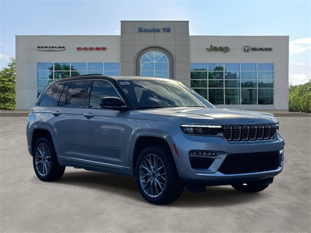 New 2025 Jeep Grand Cherokee SUMMIT 4X4 Sport Utility