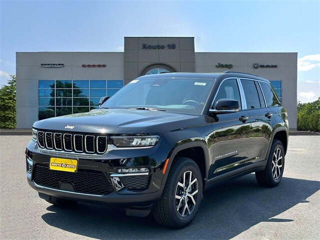 2024 Jeep Grand Cherokee Limited photo 2