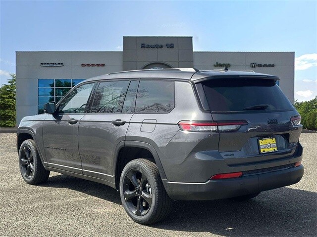 2025 Jeep Grand Cherokee L photo 3