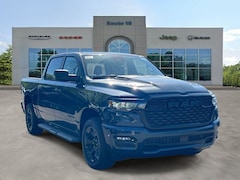 2026 Ram 1500 EXPRESS CREW CAB 4X4 5'7 BOX Pickup