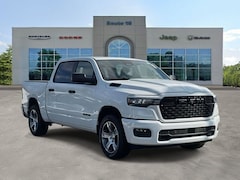 2026 Ram 1500 EXPRESS CREW CAB 4X4 5'7 BOX Pickup