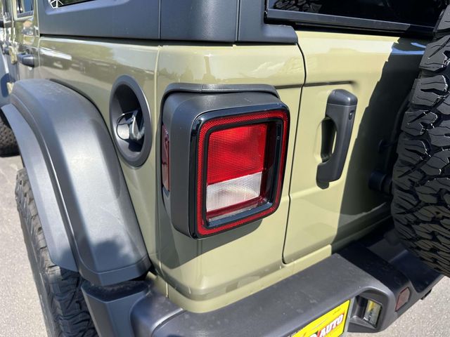 2025 Jeep Wrangler 4-Door Willys - Photo 8