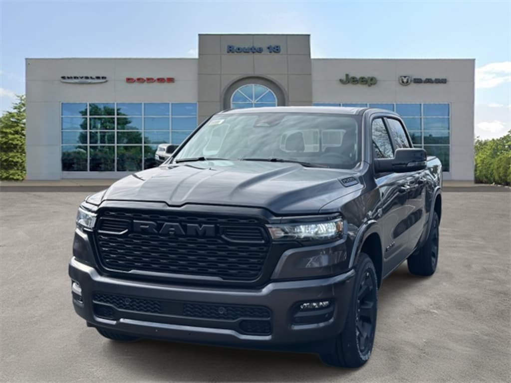 New 2026 Ram 1500 BIG HORN CREW CAB 4X4 5'7 BOX Pickup