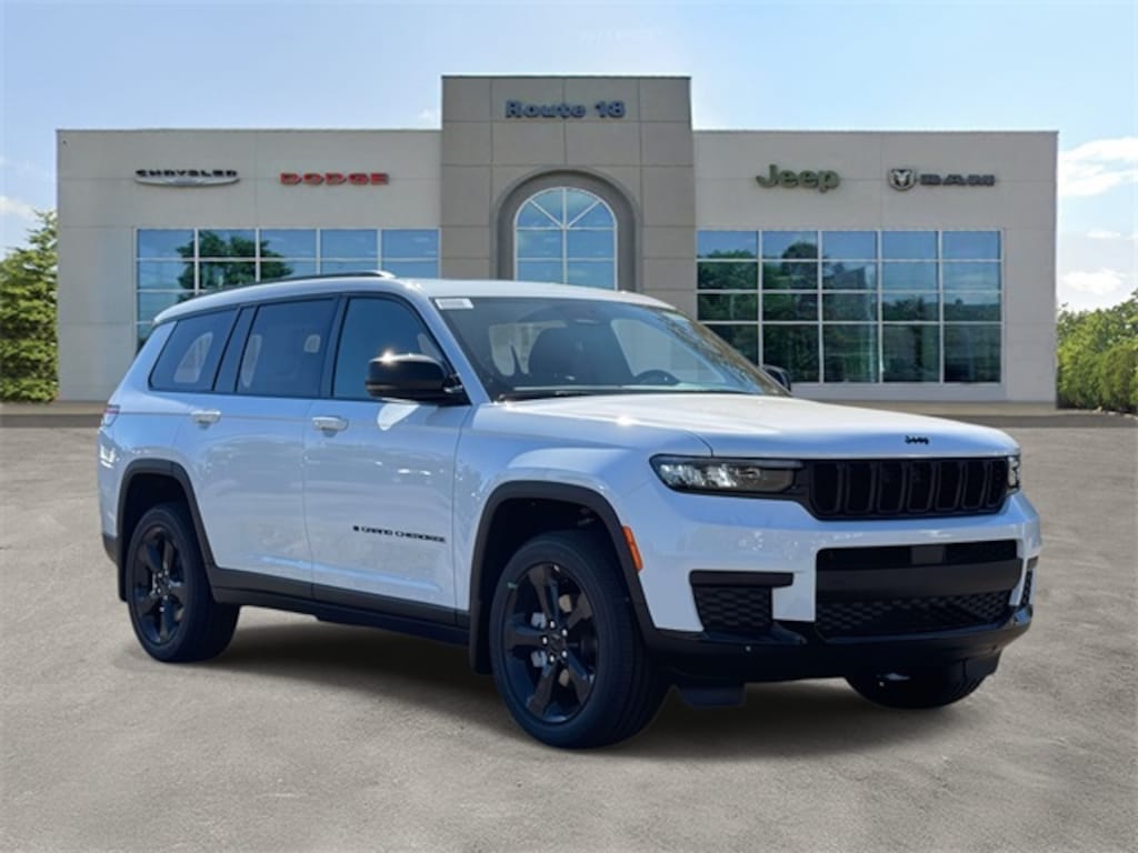 New 2025 Jeep Grand Cherokee L ALTITUDE X 4X4 Sport Utility