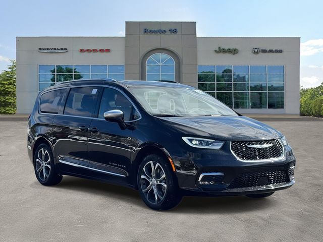 2026 Chrysler Pacifica Pinnacle AWD's photo