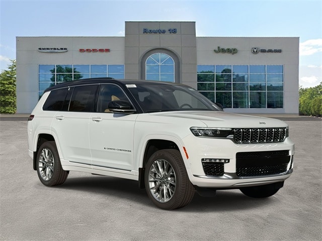 2025 Jeep Grand Cherokee L Summit's photo