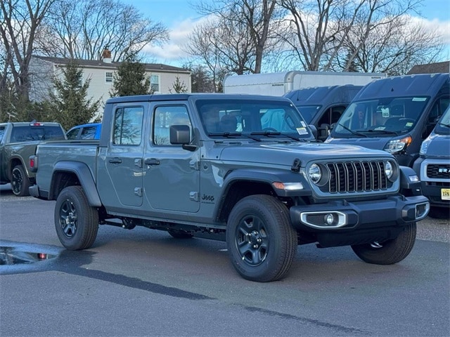 2026 Jeep Gladiator Sport's photo