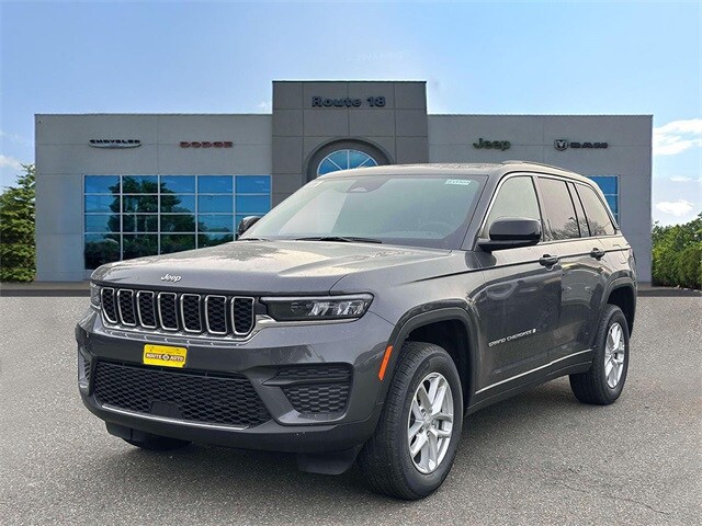 2025 Jeep Grand Cherokee Laredo X photo 4