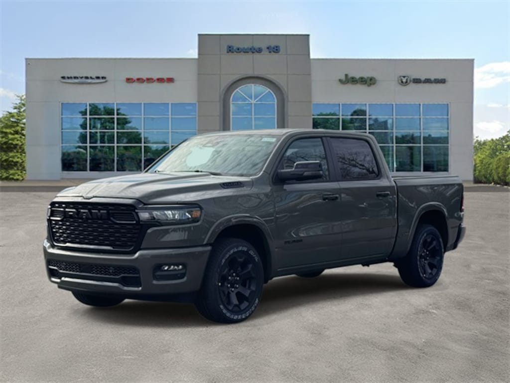 New 2026 Ram 1500 BIG HORN CREW CAB 4X4 5'7 BOX Pickup