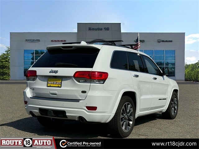 2017 Jeep Grand Cherokee Overland photo 4