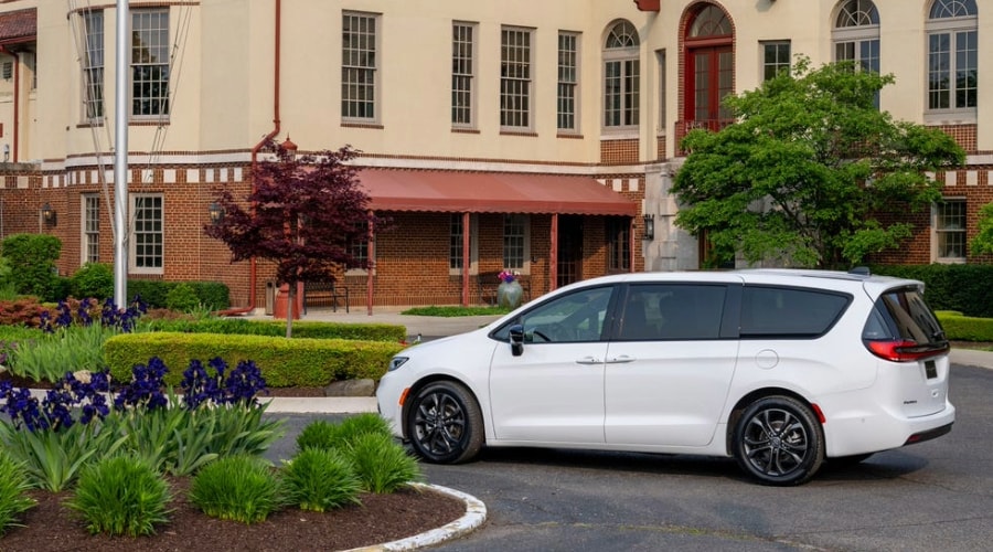 2026 Chrysler Pacifica 100th Anniversary Edition