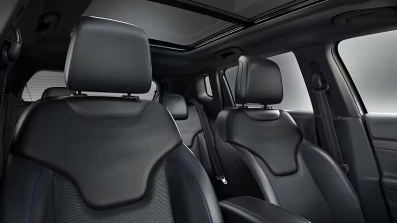 2025 Jeep Compass Interior Seating and Panoramic Roof