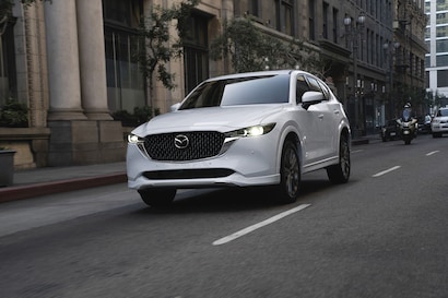 2025 Jeep Compass Vs. 2025 Mazda Cx-5 Espanol: Which Reigns?