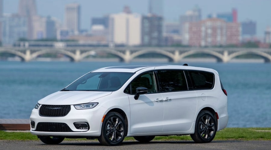2026 Chrysler Pacifica 100th Anniversary Edition
