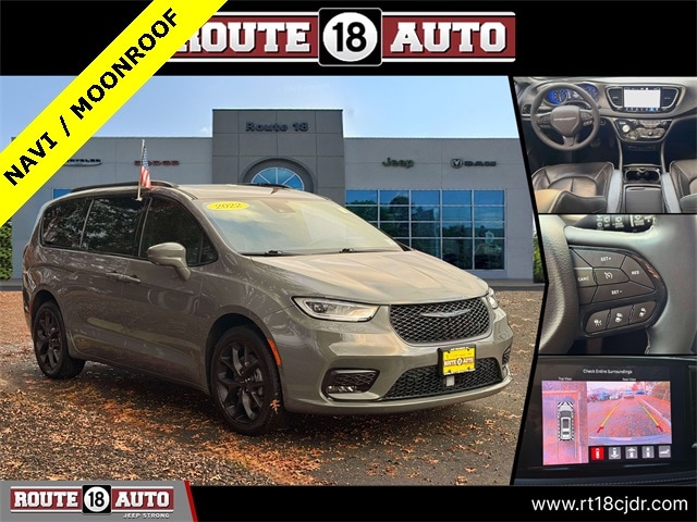 2022 Chrysler Pacifica Limited's photo