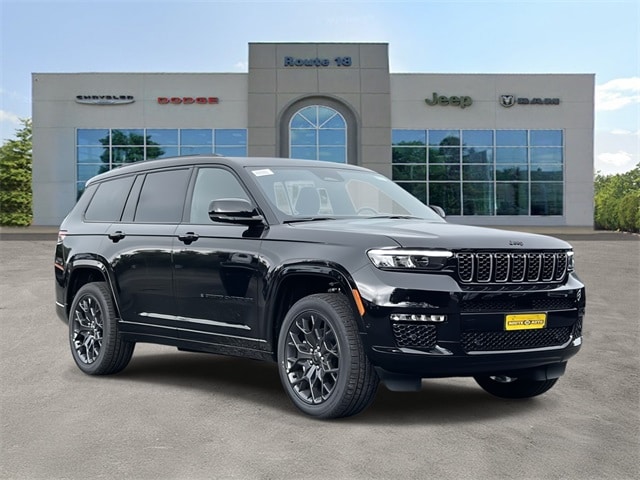 2025 Jeep Grand Cherokee L Summit's photo