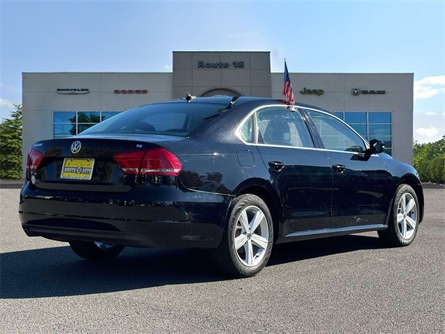 2013 Volkswagen Passat SE photo 3