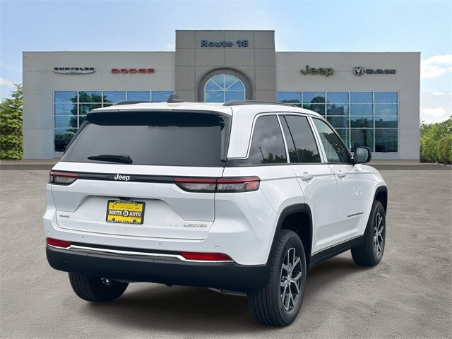 2025 Jeep Grand Cherokee Limited Sport photo 2