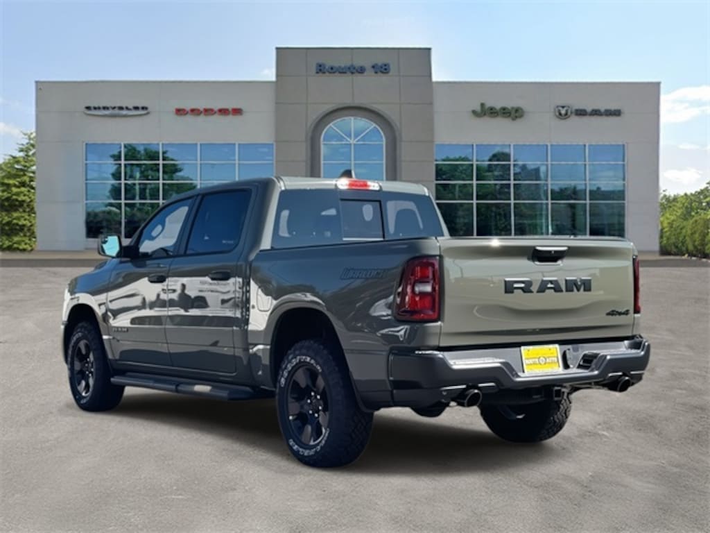 New 2026 Ram 1500 WARLOCK CREW CAB 4X4 5'7 BOX Pickup