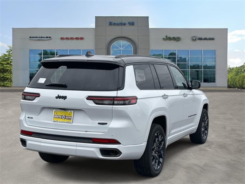 New 2025 Jeep Grand Cherokee L SUMMIT 4X4 Sport Utility