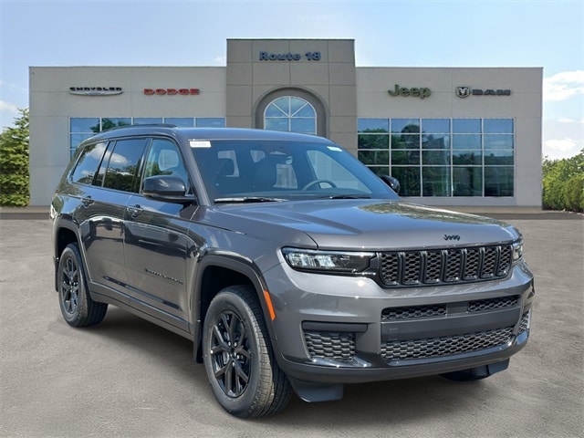 2025 Jeep Grand Cherokee L Altitude's photo