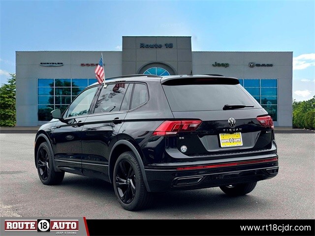 2023 Volkswagen Tiguan SE R-Line Black photo 2
