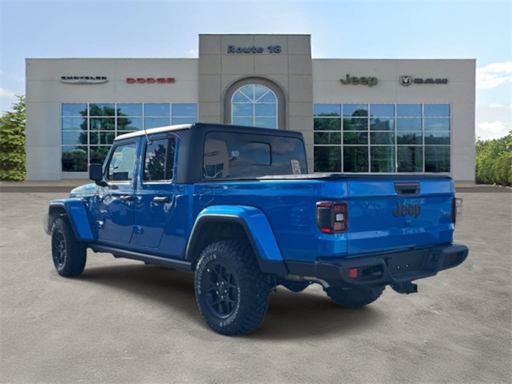 New 2026 Jeep Gladiator WILLYS 4X4 Pickup
