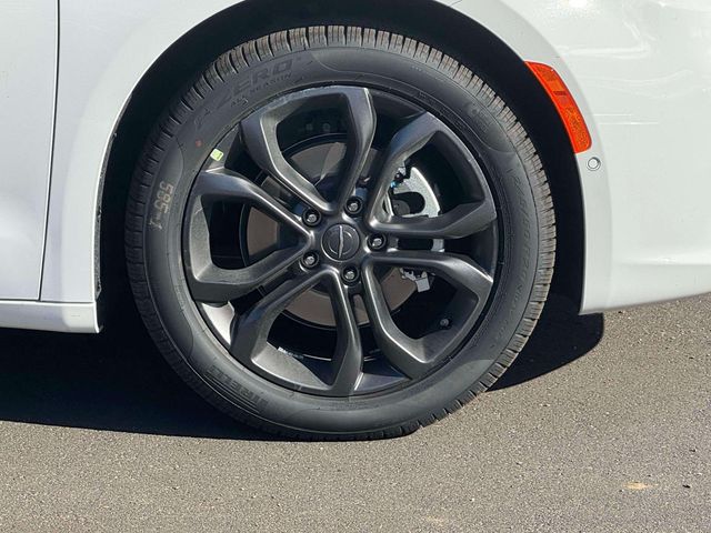 2026 Chrysler Pacifica Select - Photo 6