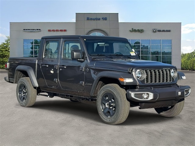 2026 Jeep Gladiator Sport's photo