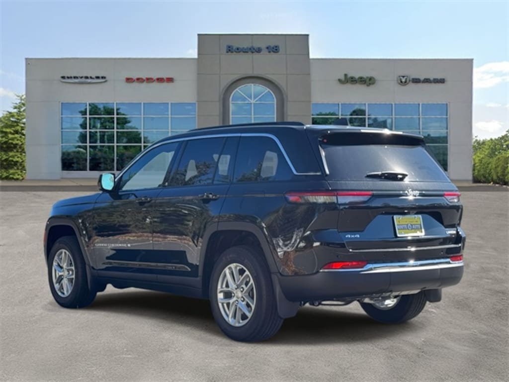 New 2025 Jeep Grand Cherokee LAREDO X 4X4 Sport Utility