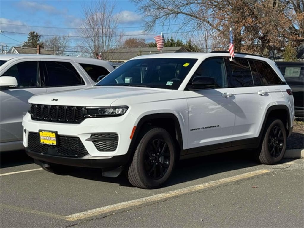 Used 2024 Jeep Grand Cherokee Altitude X SUV