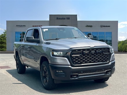 2025 Ram 1500 WARLOCK CREW CAB 4X4 5'7 BOX Pickup
