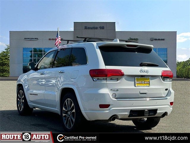 2017 Jeep Grand Cherokee Overland photo 3