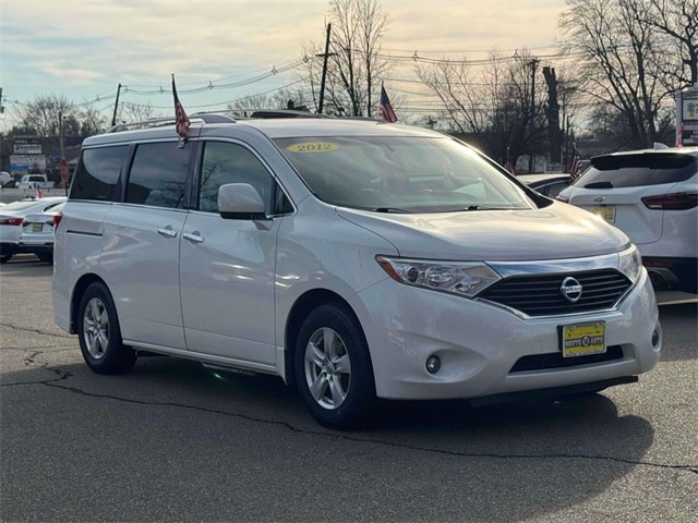 2012 Nissan Quest SV's photo