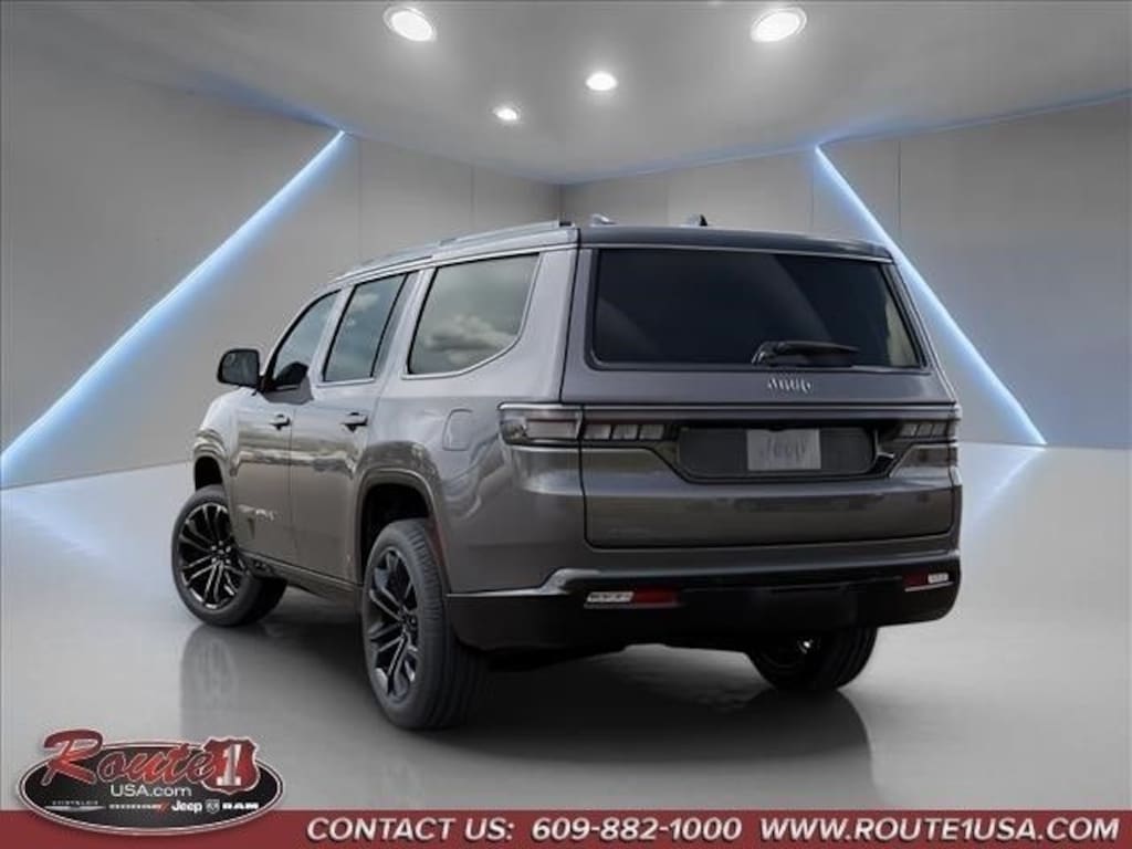 New 2026 Jeep Grand Wagoneer SUMMIT RESERVE 4X4 Sport Utility