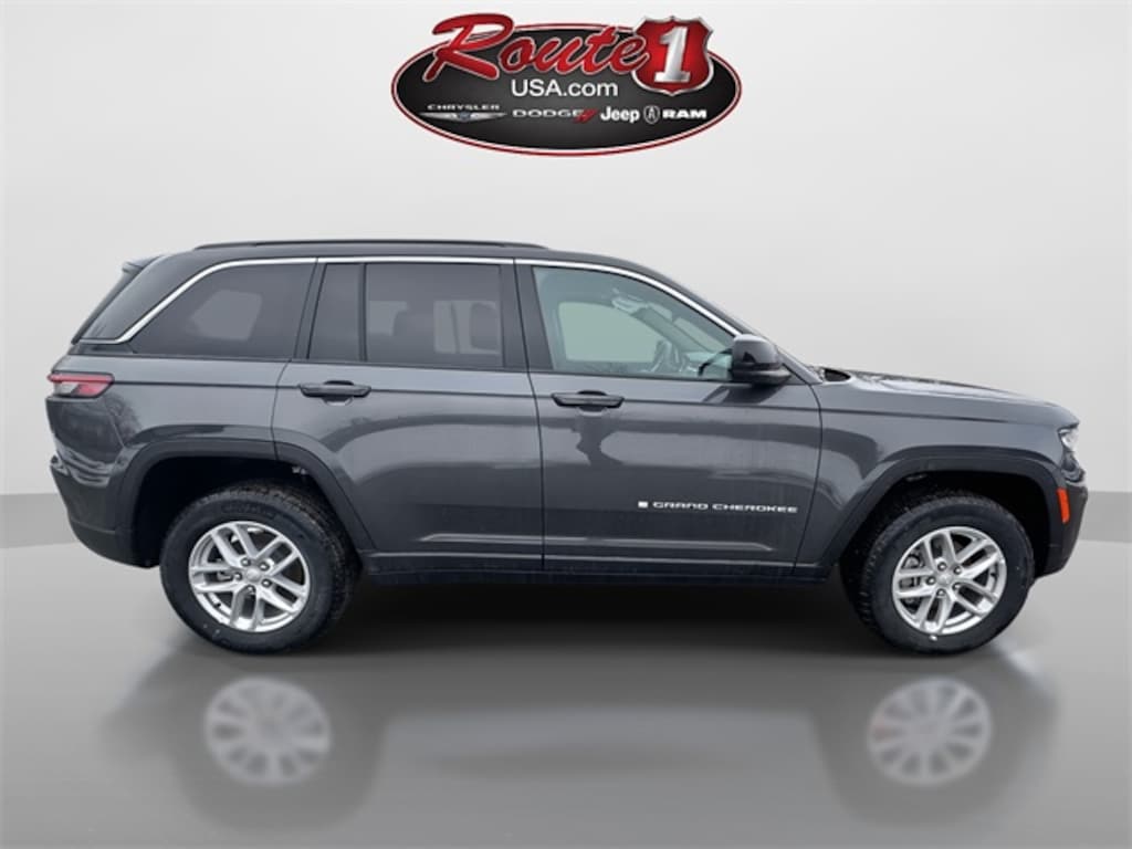 New 2025 Jeep Grand Cherokee LAREDO X 4X4 Sport Utility
