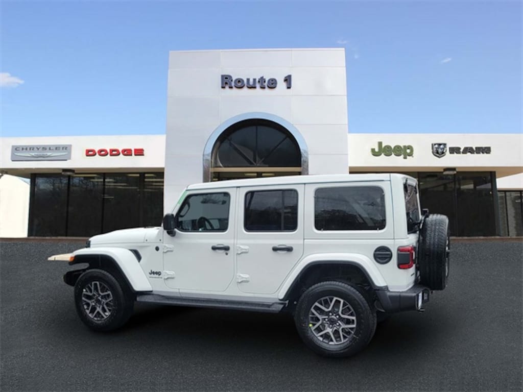 New 2026 Jeep Wrangler 4-DOOR SAHARA Sport Utility