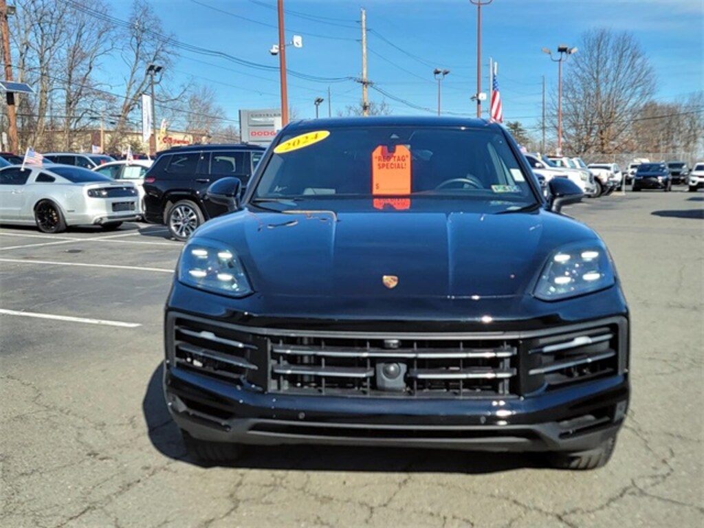 Used 2024 Porsche Cayenne Base SUV