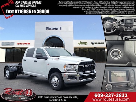 2025 Ram 3500 Chassis Cab TRADESMAN CREW   4X4 60' CA Pickup